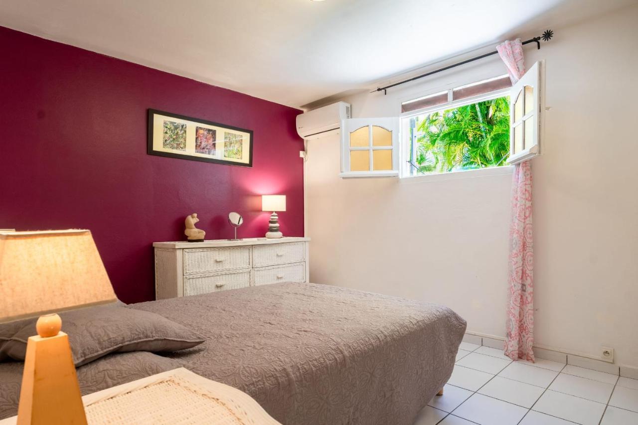 Bougainvillier Saint-Francois (Grande-Terre)